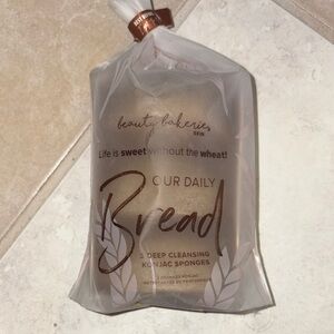 3 deep cleansing konjac sponges